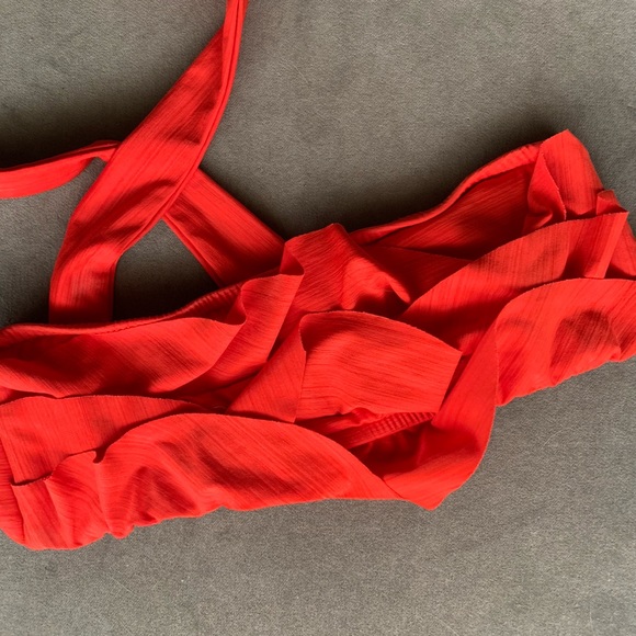Red ruffle bikini top - Picture 4 of 4